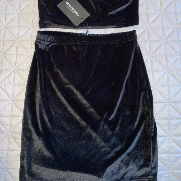 🔥NWT SUEDE skirt and tank set - Picture 4 of 4